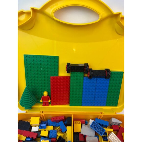 Lego Yellow Travel Carrying Case Red Latches With Lego Lot - Picture 6 of 9